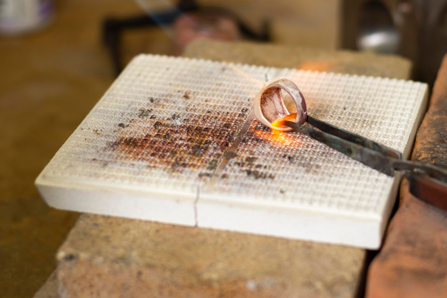 industri seni dan kerajinan logam