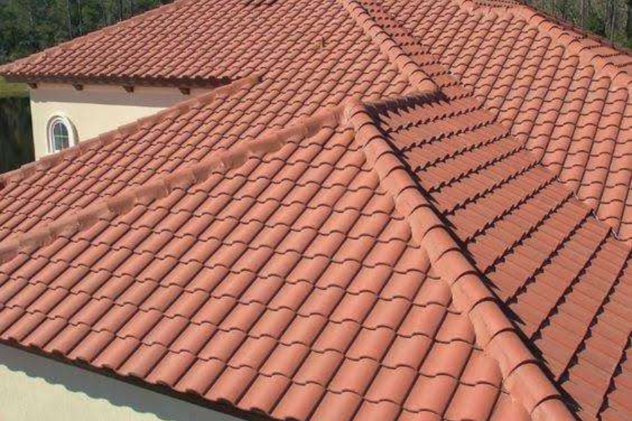 Biaya Renovasi Atap: Estimasi Harga, Faktor, dan Tips Hematnya