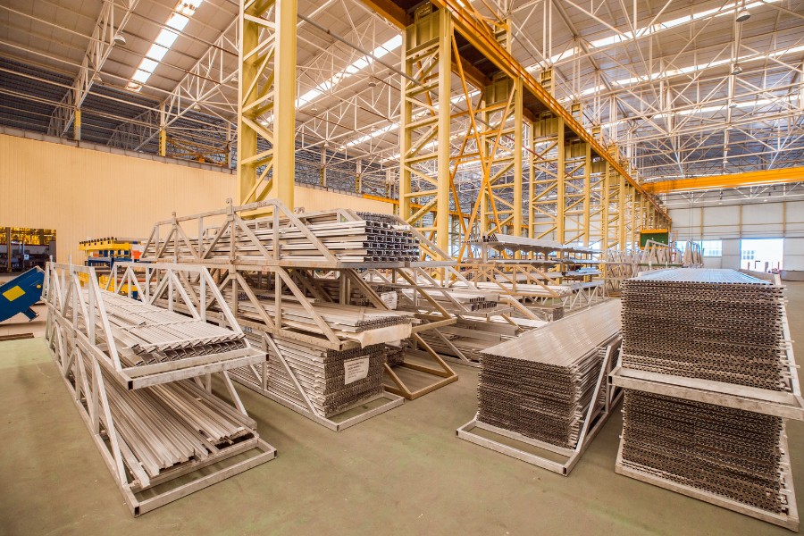 pilih stockist yang tepat agar proyek lebih siap