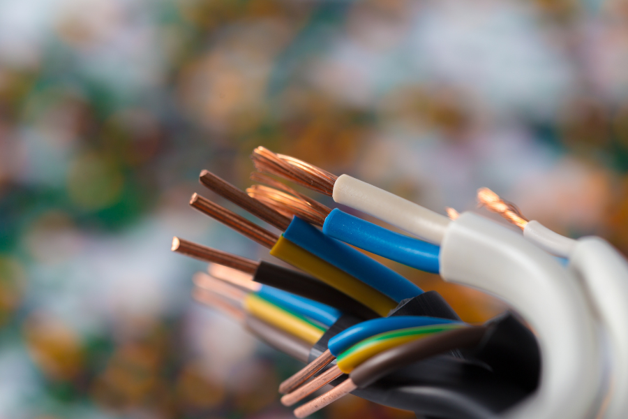 Grosir Kabel Eterna Surabaya dengan Pilihan Kabel yang Lengkap